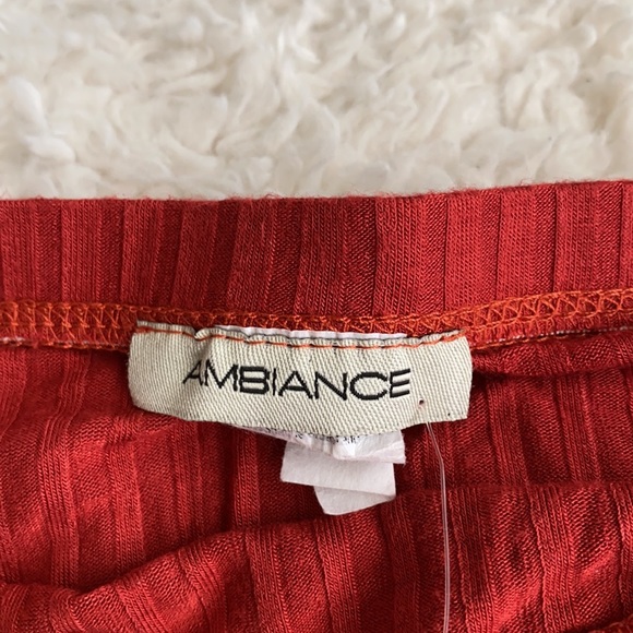 Off the shoulder long sleeve ribbed dress - Picture 2 of 2